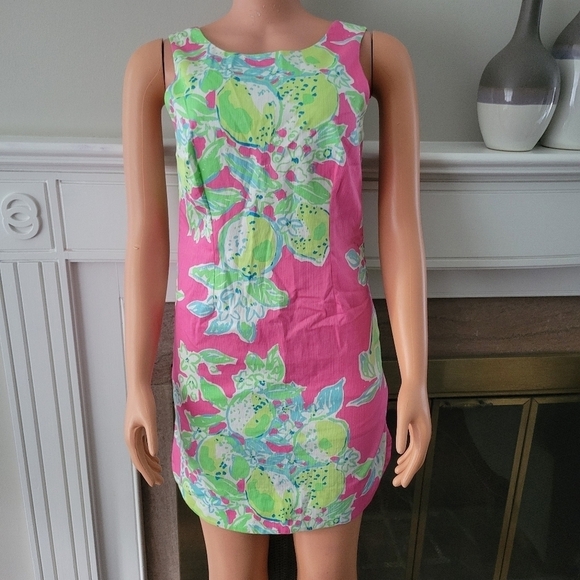 Lilly pulitzer Delia Shift in Hotty Pink lemonade. - Picture 7 of 13